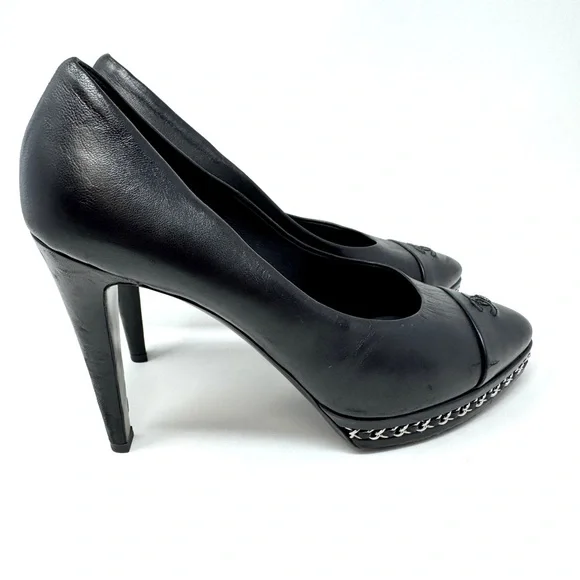 CHANEL Cap Toe Interlocking CC Chain-Trim Platform Pumps - Black Leather size 40 - Picture 9 of 16